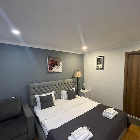 Book Hotel Tbilisi Ngoại thất bức ảnh