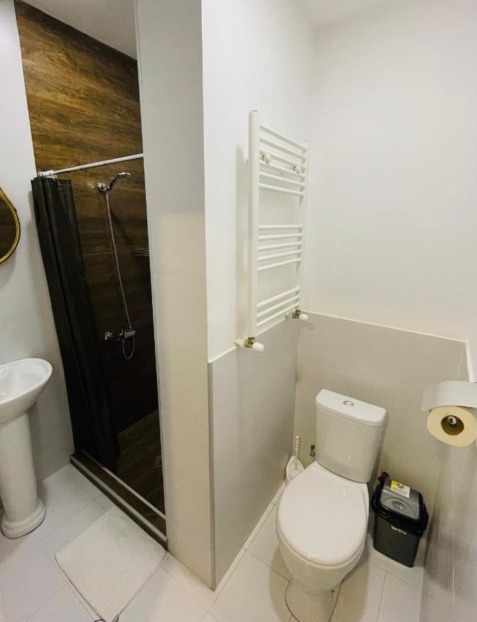 Book Hotel Tbilisi Ngoại thất bức ảnh