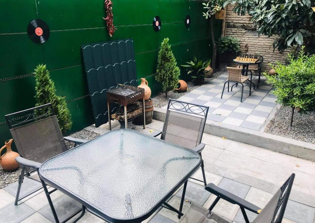 Book Hotel Tbilisi Ngoại thất bức ảnh